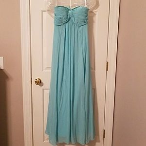 David's Bridal bridesmaid dress in Spa